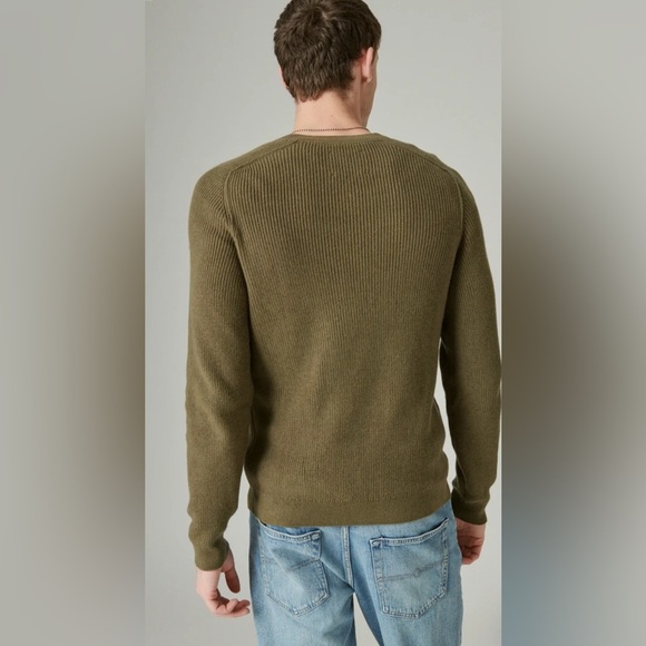 Men's Lucky Brand Cloud Soft V-Neck Sweater - Picture 6 of 11